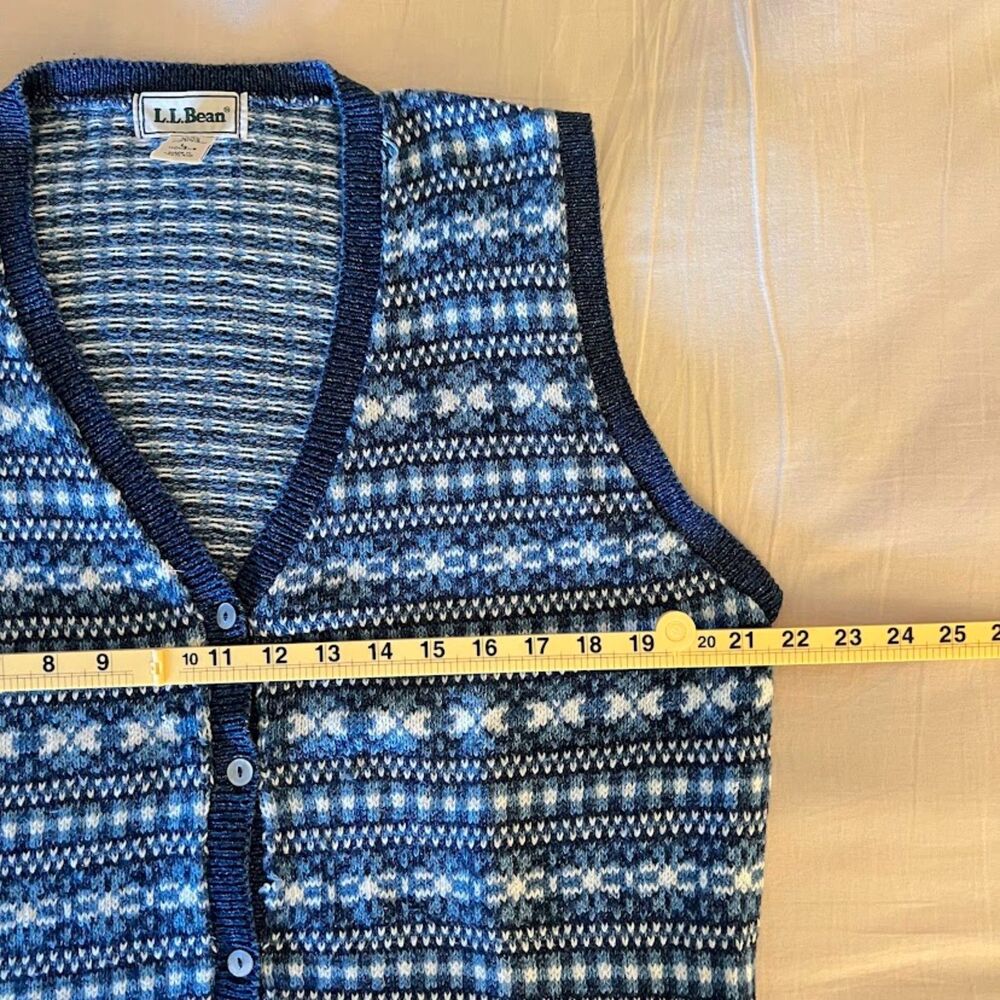 Vintage Women's LL Bean Knit Vest Blue and White Cottage Core, Size L - Picture 5 of 8